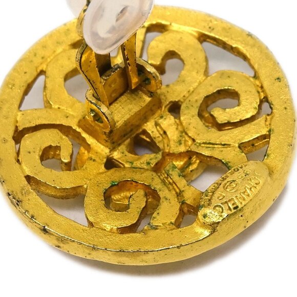 Chanel CC Button Earrings Clip-On Gold - Picture 4 of 4